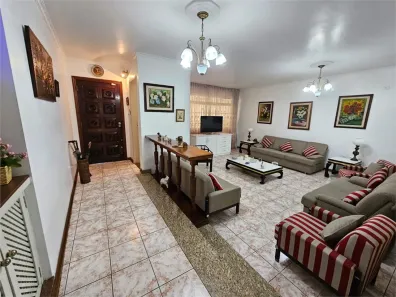 Casa com 3 Quartos à venda, 240m² no Jardim Guanca, São Paulo
