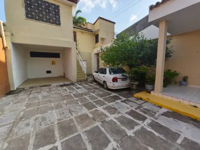 Casa com 4 Quartos à venda, 300m² no Parquelândia, Fortaleza