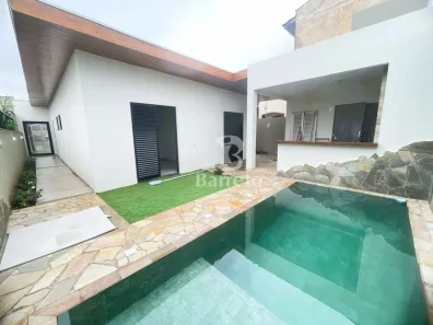 Casa com 3 Quartos à venda, 160m² no Vila Larsen 1, Londrina