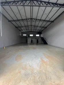Galpão/Depósito/Armazém à venda, 361m² no Novo Mundo, Uberlândia