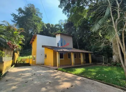 Casa com 3 Quartos para alugar, 160m² no Jardim Santa Paula, Cotia