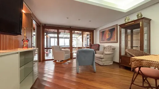 Casa com 3 Quartos à venda, 236m² no Menino Deus, Porto Alegre