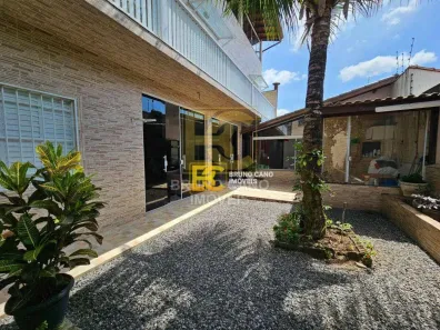Sobrado com 6 Quartos à venda, 291m² no Centro, Peruíbe