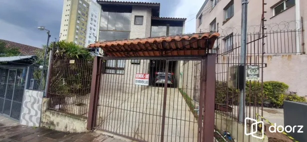 Sobrado com 4 Quartos à venda, 167m² no Santo Antônio, Porto Alegre