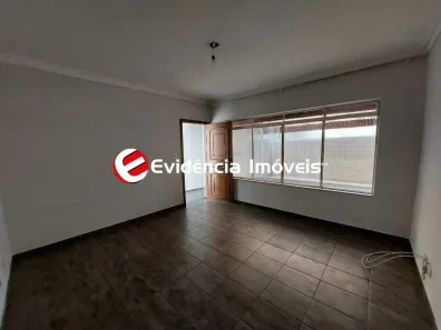 Sobrado com 3 Quartos para alugar, 162m² no Vila Scarpelli, Santo André
