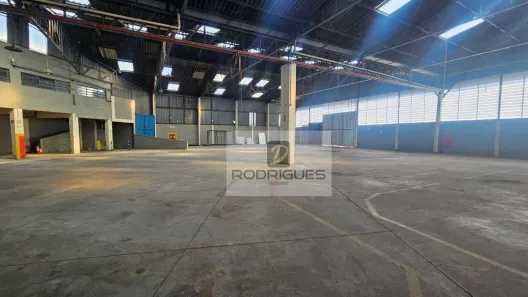 Galpão/Depósito/Armazém para alugar, 1400m² no Casa Grande, Diadema