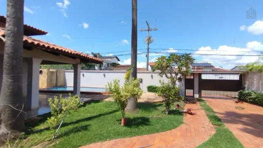Casa com 4 Quartos para alugar, 376m² no Plano Diretor Sul, Palmas
