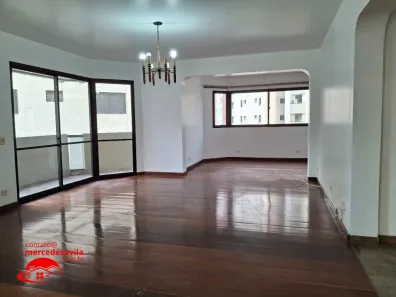 Apartamento com 3 Quartos para alugar, 153m² no Moema, São Paulo
