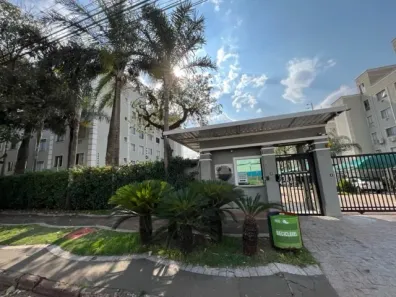 Apartamento com 2 Quartos para alugar, 49m² no Zona 06, Maringá