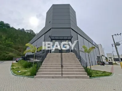 Galpão/Depósito/Armazém para alugar, 1600m² no Pachecos, Palhoça