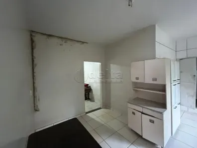 Casa com 3 Quartos à venda, 172m² no Santa Mônica, Uberlândia