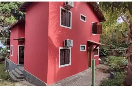 Casa com 4 Quartos para alugar, 300m² no Barreiro, Ilhabela