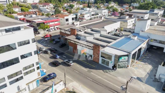 Ponto Comercial para alugar, 296m² no América, Joinville
