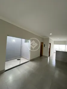 Casa com 2 Quartos à venda, 68m² no São Jorge, Uberlândia