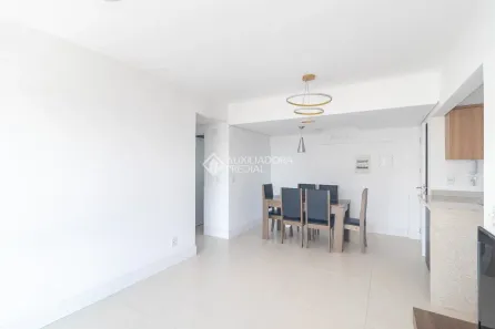 Apartamento com 2 Quartos para alugar, 72m² no Camaquã, Porto Alegre