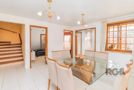 Casa com 4 Quartos à venda, 209m² no Cavalhada, Porto Alegre