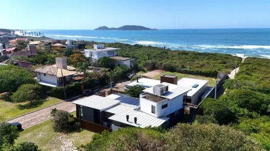 Casa de Condomínio com 3 Quartos para alugar, 265m² no Morro das Pedras, Florianópolis