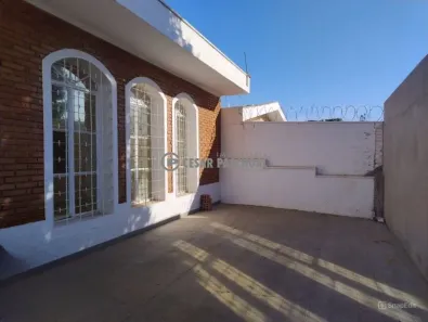 Casa com 3 Quartos para alugar, 152m² no Jardim Macedo, Ribeirão Preto