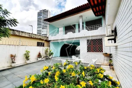 Casa com 4 Quartos à venda, 750m² no Parquelândia, Fortaleza