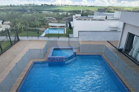 Casa de Condomínio com 3 Quartos para alugar, 350m² no Recanto dos Universitários, Rio das Pedras