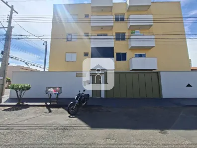 Apartamento com 2 Quartos para alugar, 78m² no Santa Mônica, Uberlândia