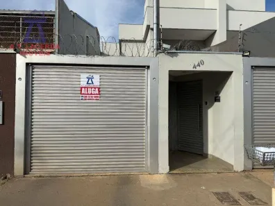 Casa com 3 Quartos para alugar, 95m² no Vila Brasília, Montes Claros