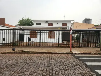 Sobrado com 4 Quartos para alugar, 462m² no Centro, Araraquara