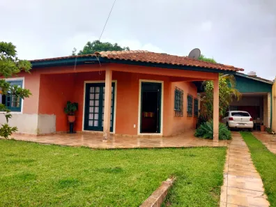 Casa com 4 Quartos à venda, 151m² no Uvaranas, Ponta Grossa