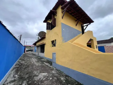 Casa com 2 Quartos para alugar, 60m² no Coqueiral, Araruama