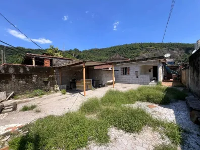 Lote/Terreno à venda, 207m² no Vila Voturua, São Vicente