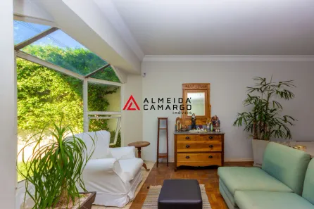 Casa com 3 Quartos à venda, 168m² no Vila Nova Conceição, São Paulo