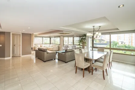 Apartamento com 3 Quartos para alugar, 258m² no Mont Serrat, Porto Alegre