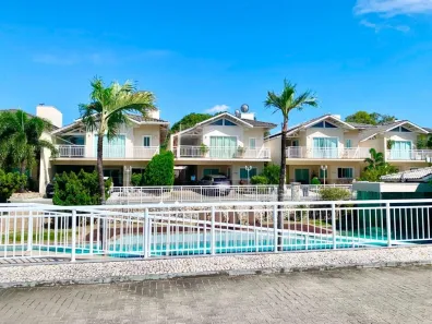 Casa com 4 Quartos à venda, 310m² no Sapiranga-Coité, Fortaleza