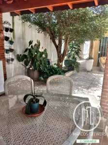 Casa com 5 Quartos à venda, 300m² no Jardim Marajoara, São Paulo