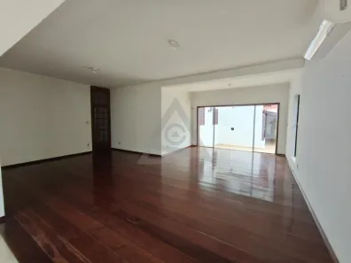 Imóvel Comercial com 4 Quartos para alugar, 256m² no Nova Campinas, Campinas
