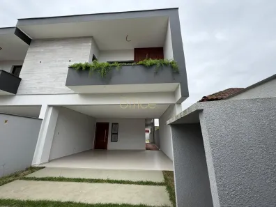 Sobrado com 3 Quartos à venda, 204m² no Glória, Joinville