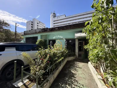 Casa com 5 Quartos à venda, 266m² no Santo Amaro, Recife