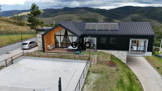 Casa de Condomínio com 3 Quartos à venda, 310m² no Jardim Monte Belo, Campos do Jordão