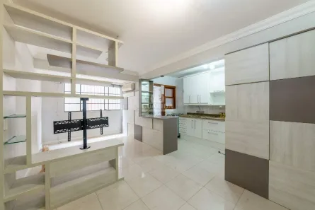 Apartamento com 2 Quartos para alugar, 60m² no Petrópolis, Porto Alegre