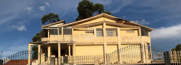 Casa com 3 Quartos à venda, 327m² no Uvaranas, Ponta Grossa
