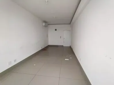 Ponto Comercial para alugar, 41m² no Cabral, Contagem