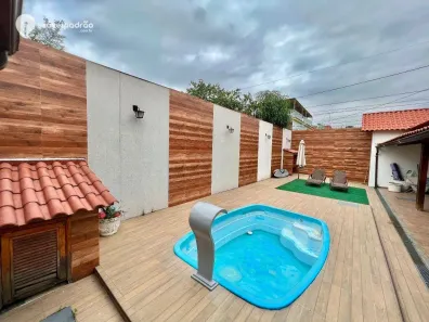 Casa de Condomínio com 5 Quartos à venda, 300m² no Ouro Preto, Nova Iguaçu