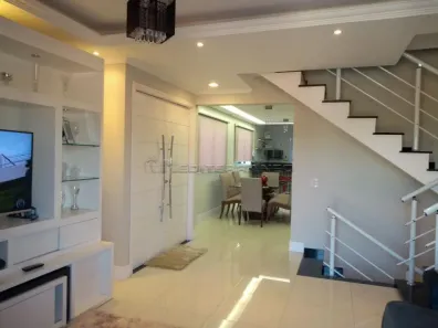 Sobrado com 3 Quartos à venda, 240m² no Horto Santo Antonio, Jundiaí