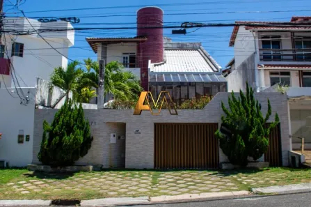 Casa com 6 Quartos à venda, 200m² no Itaigara, Salvador