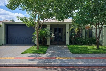 Casa com 4 Quartos à venda, 289m² no Vila São Luiz, Dourados