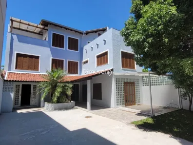 Casa com 3 Quartos para alugar, 291m² no Ipanema, Porto Alegre