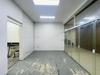 Sala Comercial para alugar, 40m² no Vila Santa Rosa, Guarujá