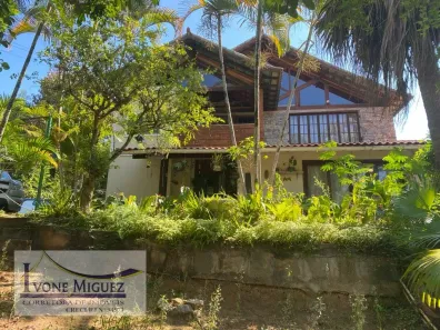 Fazenda/Sítio com 3 Quartos à venda, 200m² no Mantiquira, Paty do Alferes