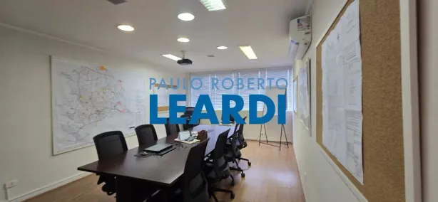 Sala Comercial à venda, 180m² no Jardim Paulistano, São Paulo