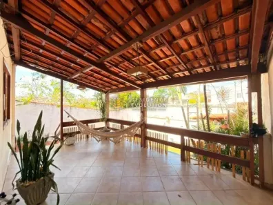 Casa com 5 Quartos à venda, 210m² no Santa Amélia, Belo Horizonte